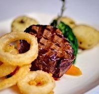 Grumpys Barefoot Bar Steak  Seafood Grill - Accommodation in Brisbane