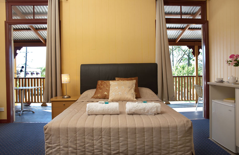 Yandina Hotel - Accommodation in Brisbane 1