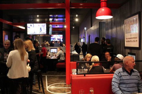 The Sporting Globe Bar & Grill - Accommodation in Brisbane 1