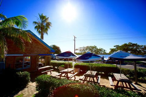 Tea Gardens Hotel–Motel - Accommodation in Brisbane 1
