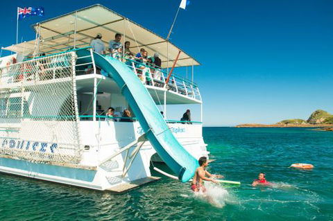 Moonshadow–TQC Cruises - Accommodation in Brisbane 2