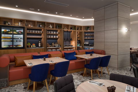 FOMO Friday's At Nautica Pool Bar & Kitchen - Accommodation in Brisbane 0
