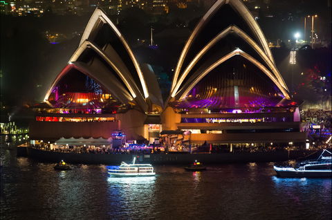 Exclusive New Years Eve Cruise On  Silver Spirit - Accommodation in Brisbane 0