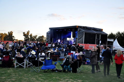 Riverfest Food, Wine And Music Festival - Accommodation in Brisbane 1
