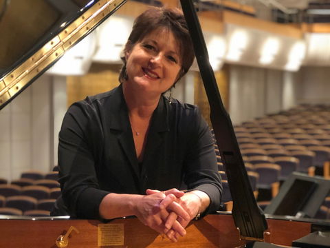 Selby And Friends: Beethoven's Ghost Burradoo - Accommodation in Brisbane 0