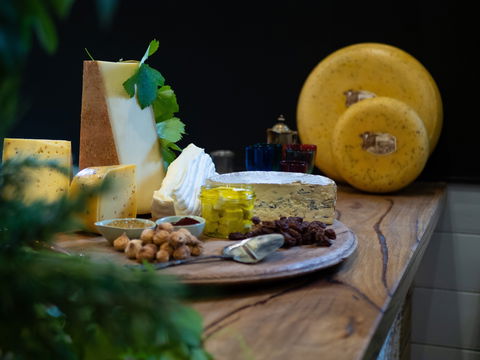 Taste Yarra Valley - Tasting Flights: Wine And Cheese - Accommodation in Brisbane 1