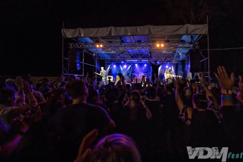 VDM Fest - Rock Edge Country Music Festival - Accommodation in Brisbane 1