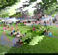 Young and Region Farmers Markets - Accommodation in Brisbane