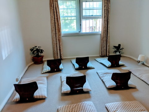 Introduction To Meditation: Know Your Mind And Learn How To Free Your Mind - Accommodation in Brisbane 1