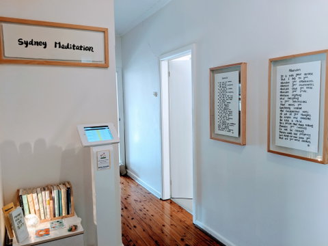 Introduction To Meditation: Know Your Mind And Learn How To Free Your Mind - Accommodation in Brisbane 2