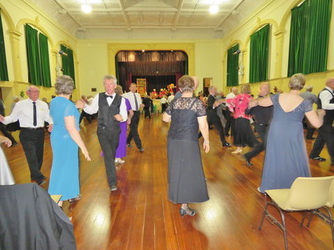Old Style/New Vogue Dance Practice/Lessons - Accommodation in Brisbane 1