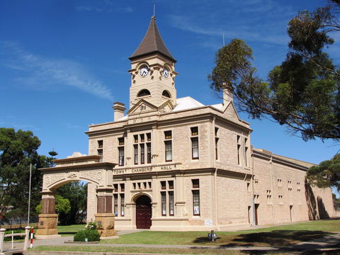 Old Style/New Vogue Dance Practice/Lessons - Accommodation in Brisbane 2