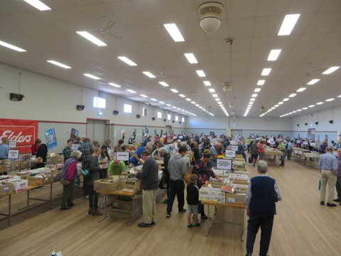 Rotary Club Of Wagga Wagga - Book Fair - Accommodation in Brisbane 1