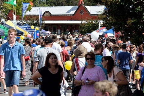 Springwood Foundation Day Festival - Accommodation in Brisbane 0