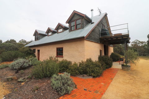 Yarralaw Springs Wines  - Cellar Door Wine Tasting - Accommodation in Brisbane 2