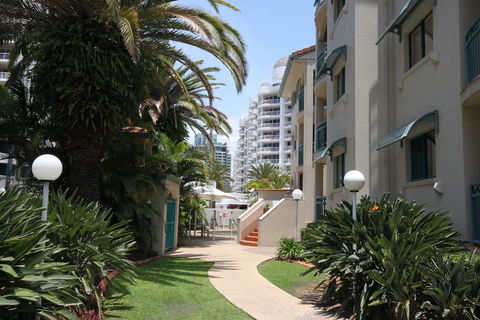 Aruba Beach Resort - Accommodation in Brisbane 1