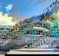 Rolling Surf Resort - Accommodation in Brisbane