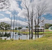 Starline Alpacas Farmstay Resort - Accommodation in Brisbane