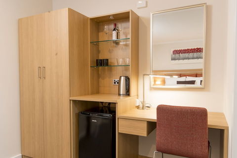 Adelaide Royal Coach - Accommodation in Brisbane 2