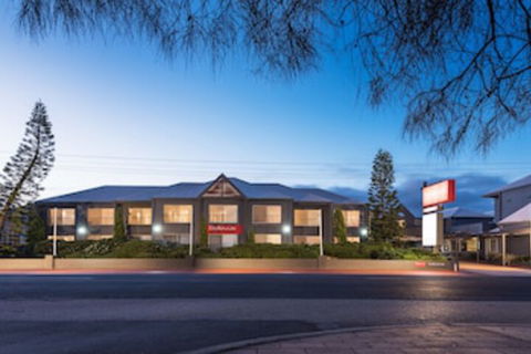 Bellevue On The Lakes - Accommodation in Brisbane 0