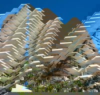 Beach House Seaside Resort Coolangatta - Accommodation in Brisbane