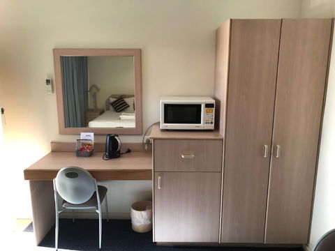 Orange Motor Lodge - Accommodation in Brisbane 1