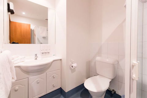 Bay Hotel Apartments - Accommodation in Brisbane 7