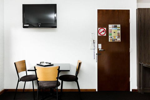 Bay Hotel Apartments - Accommodation in Brisbane 3