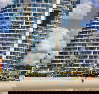 Reflection Tower Two - Accommodation in Brisbane