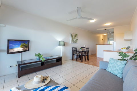Amaroo At Trinity - Accommodation in Brisbane 5