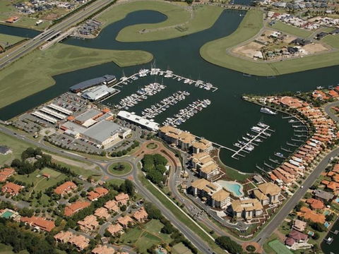 Azzura Greens Resort - Accommodation in Brisbane 0