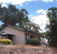 Riesling Country Cottages - Accommodation in Brisbane