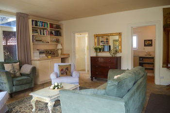 Athelney Cottage - Accommodation in Brisbane 4