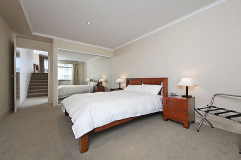 Accommodate Canberra - The Avenue - Accommodation in Brisbane 2