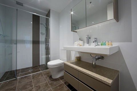 Accommodate Canberra Manhattan On The Park - Accommodation in Brisbane 1