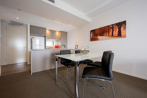 Accommodate Canberra Manhattan On The Park - Accommodation in Brisbane 6