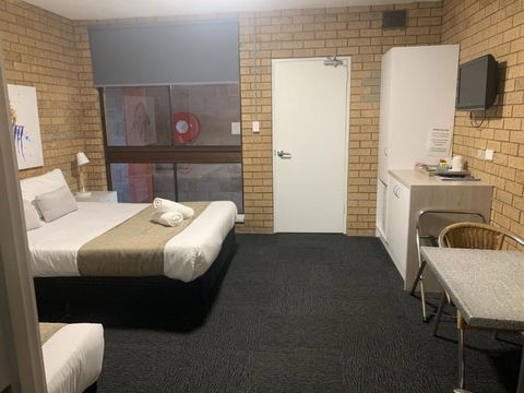 Alpine Hotel Bright - Accommodation in Brisbane 1