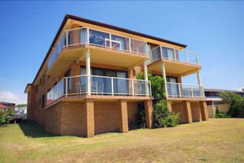 Avilla Court 2 - Accommodation in Brisbane 0