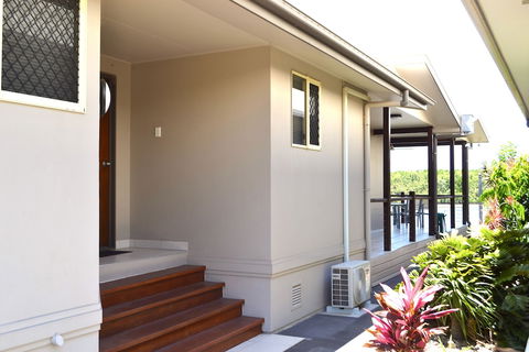 Hinchinbrook Resorts - Accommodation in Brisbane 0