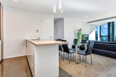 MJ Shortstay Southbank Grande Apartments - Accommodation in Brisbane 4