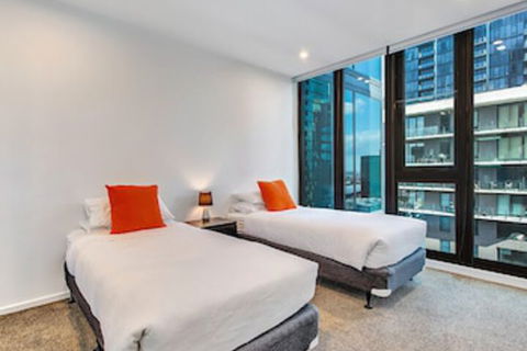 MJ Shortstay Southbank Grande Apartments - Accommodation in Brisbane 3
