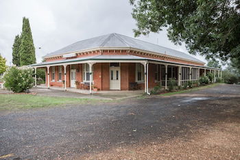 Lancefield Guesthouse - Accommodation in Brisbane 1