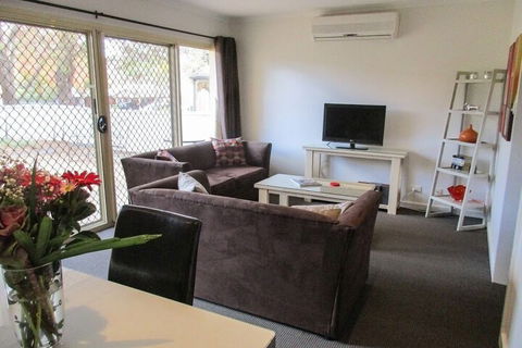 Angaston Mews Apartments - Accommodation in Brisbane 4