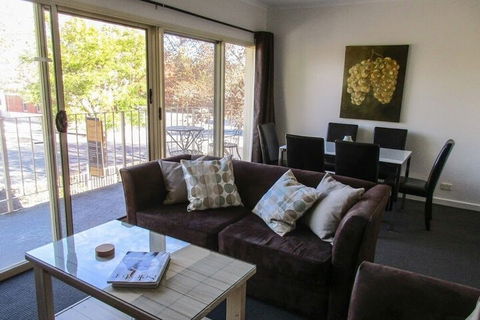 Angaston Mews Apartments - Accommodation in Brisbane 6