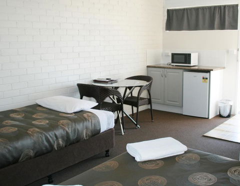 The Plains Motor Inn - Accommodation in Brisbane 6