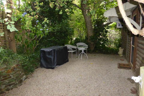 Aldgate Lodge Bed & Breakfast - Accommodation in Brisbane 4