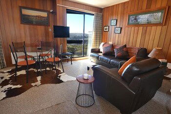Hotham 1750 4 - Accommodation in Brisbane 1