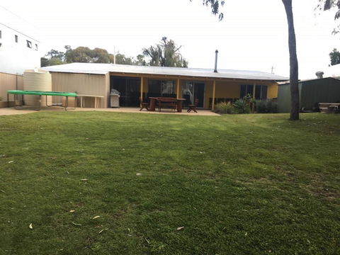 Amazing River House - Accommodation in Brisbane 1