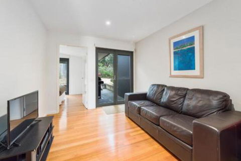 Inn Off The Reef - Accommodation in Brisbane 0