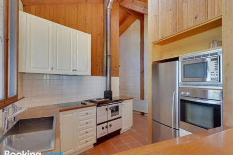 Tinderbox Cliff House - Accommodation in Brisbane 4